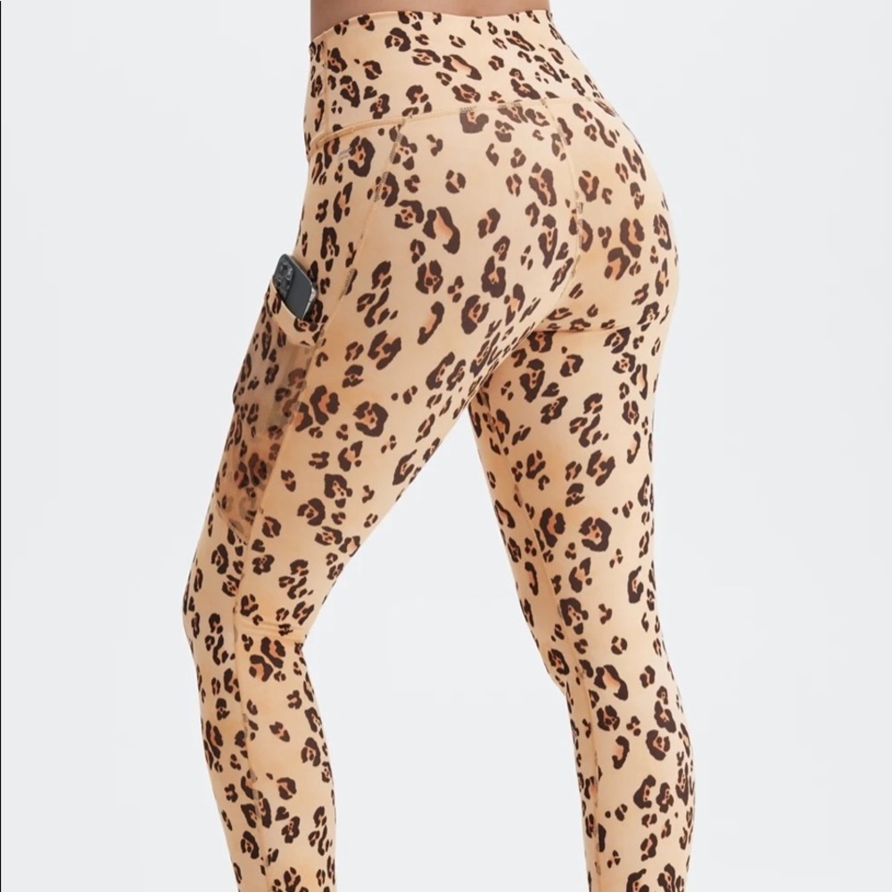 Fabletics Powerhold - image 1